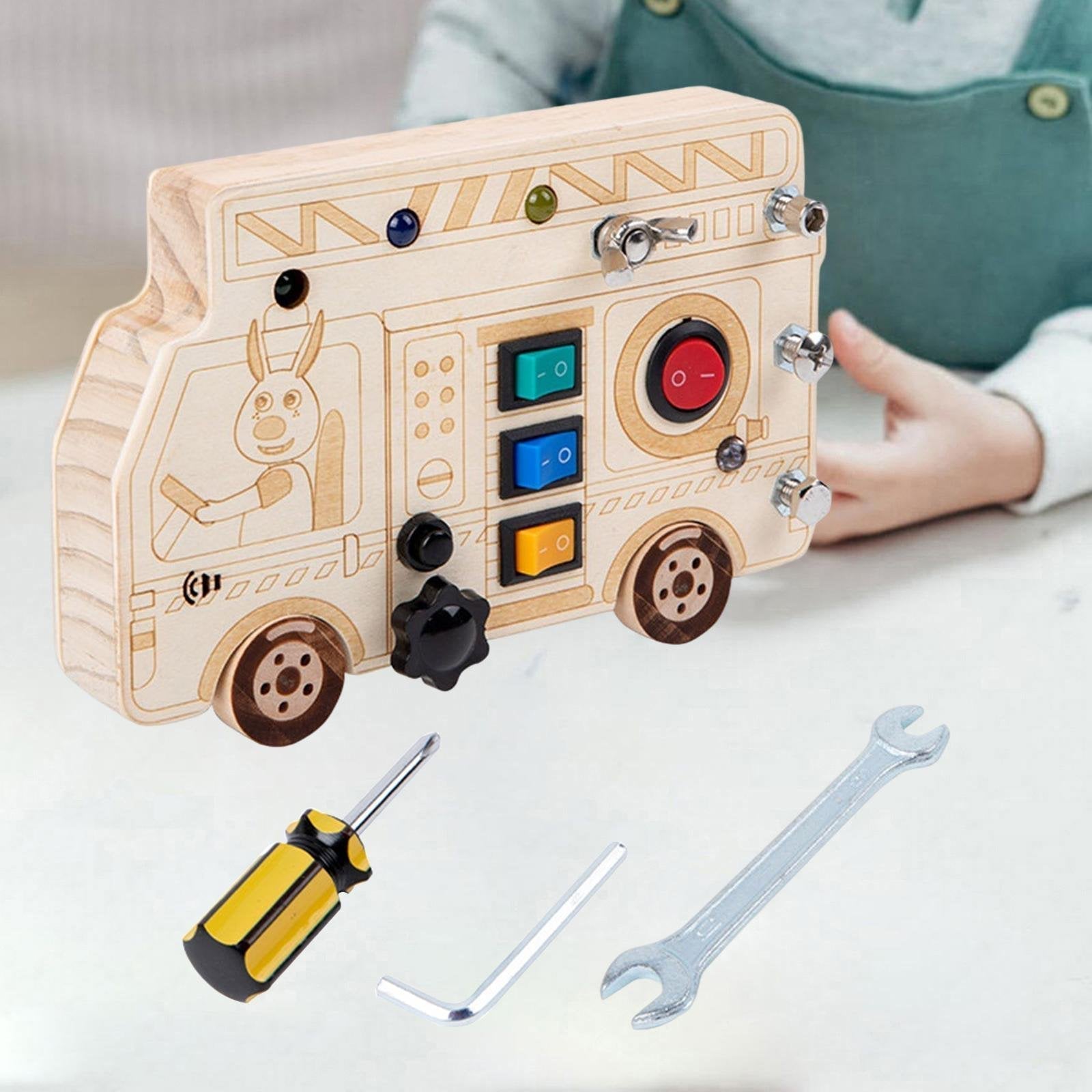 Tableau Montessori - BusyBoardCircuit™ - Camion de pompier - Mon Beau Jeu
