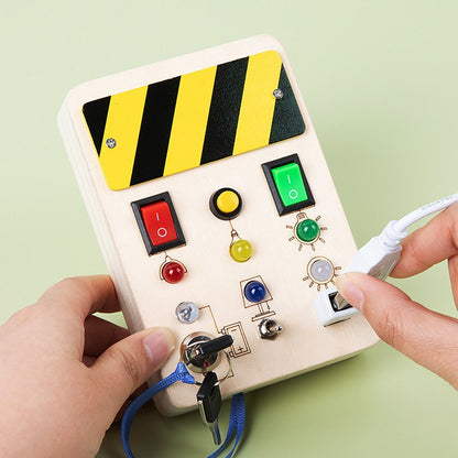 Tableau Montessori - BusyBoardCircuit™ - Déverrouillage de lumière - Mon Beau Jeu